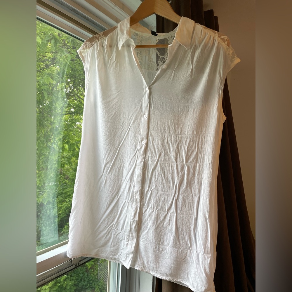 Vero Moda White Sleeveless Button Down Shirt, Size M
